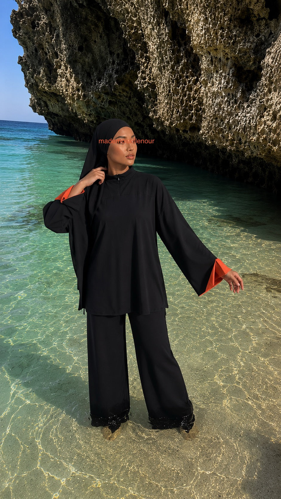 Burkini 3 pièces noir et orange